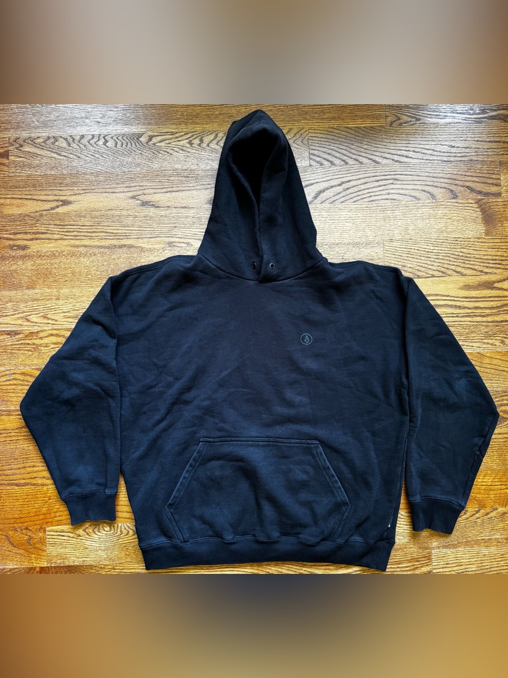 Volcom Mens Large Black Pullover Hoodie Big Stone Logo Skate Streetwear